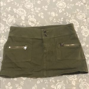 Barely worn A&F Army green skirt